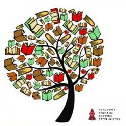 Zdjęcie przedstawia drzewo, które zamiast liści ma kolorowe książki oraz logo Narowego Programu Rozwoju Czytelnictwa - bordowy parowóz na białym tle z nazwą programu. 