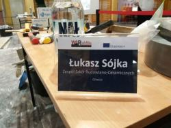 plakietka z imieniem i nazwiskiem ucznia