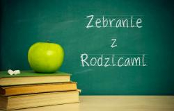 zielona tablica z napisem zebranie z Rodzicami