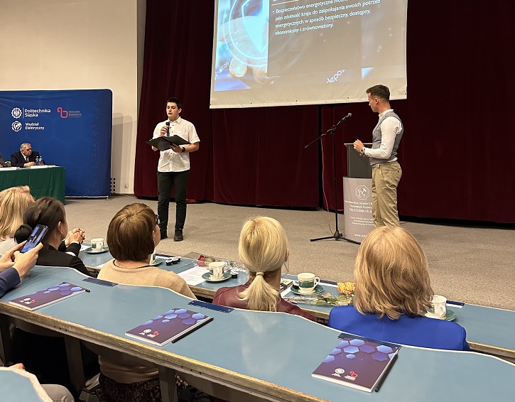 konferencja energetyków prelegenci Piotr Bil
