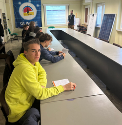 uczniowie podczas kursu